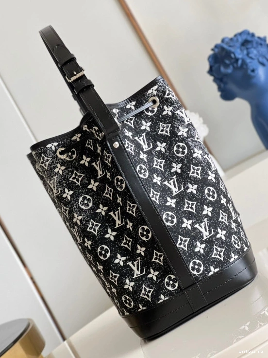 WIS PETIT LOUIS NOÉ VUITTON 1227